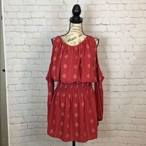 Fantastic Fawn / cold shoulder dress / size large